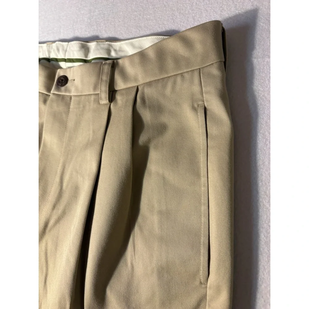 Orvis Men's Beige Twill Chino Pants 35x29 Classic Fit Stretch Pleated Front